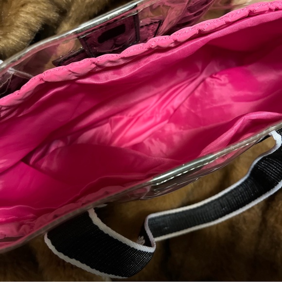 🌹BETSEY JOHNSON BETSEYVILLE VINTAGE PLASTIC TOTE WITH PINK NYLON LINER NWOT🌹 - Picture 5 of 5